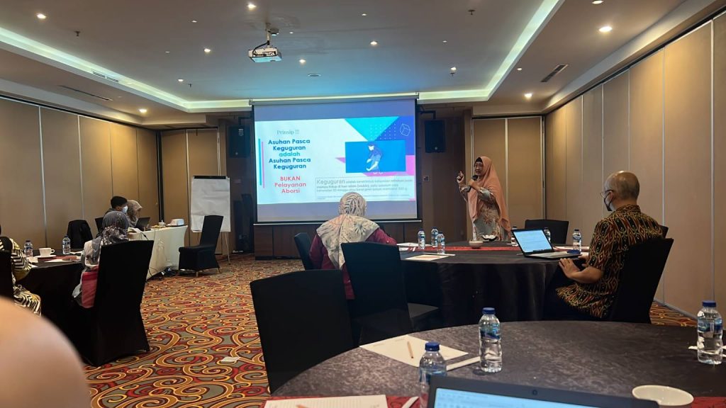 Workshop Penyegaran Pelatih dan Pelatih Master APK dan Pengenalan Kurikulum Modul Terbaru
